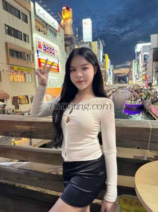 trans girl Babyinging8 1410070