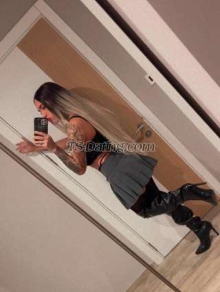 trans girl Barbarats 7989613