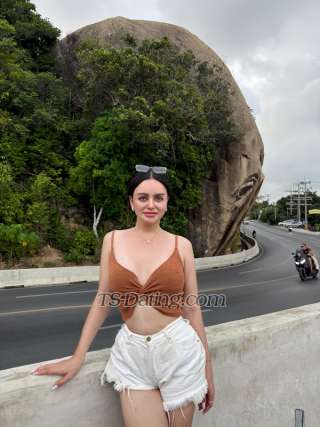 trans girl Baysinee 0328242