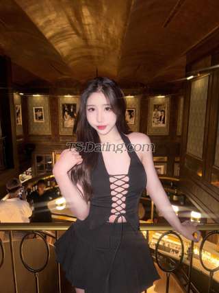 trans girl Bebelly 0670756