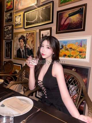 trans girl Bebelly 0670839