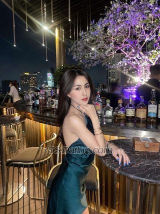 trans girl Beemeiliga 9858177