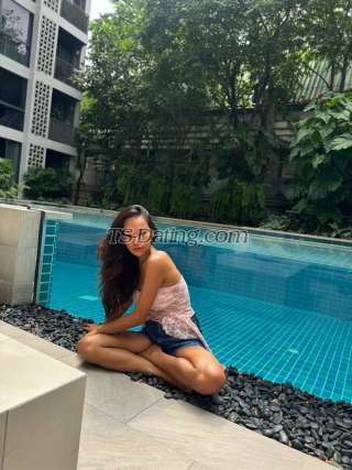 trans girl Beesofia 9011135