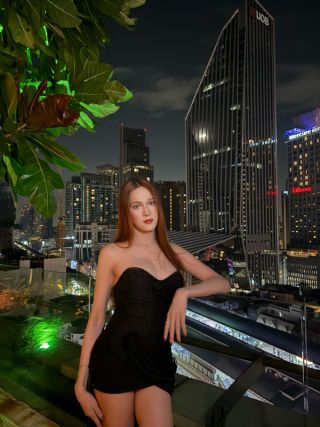BellaHades 2751159 BellaHades 2751159