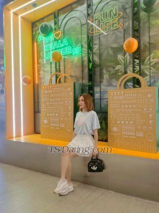 trans girl Bellachad399 8820886