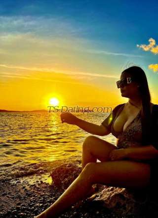 trans girl Bellapornsta 8610152