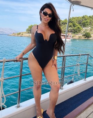 trans girl BellatrixXL 6177118