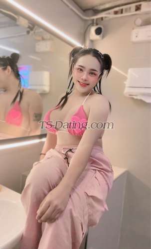 trans girl Benz010742 7056825