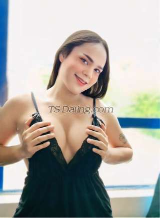 trans girl Benz010742 9534521