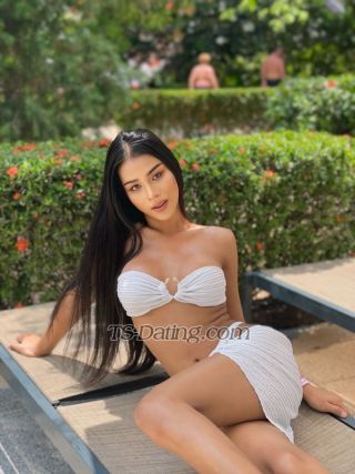 trans girl Benz2004 0294916