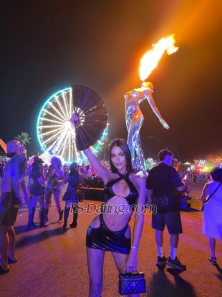 trans girl Benz2004 8762403