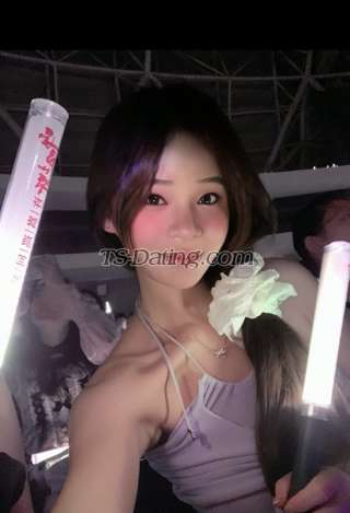 trans girl BingBing53698 0949383