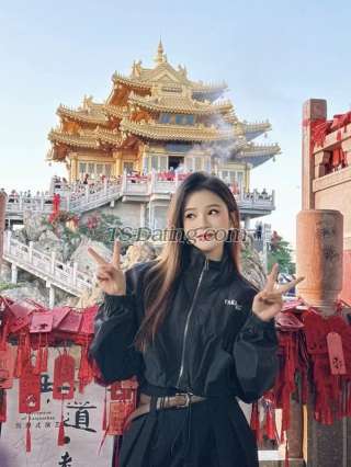 trans girl BingBing53698 0949421