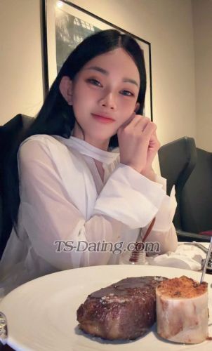 trans girl Binkky 0307922