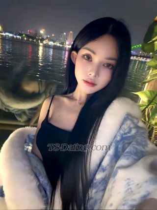 trans girl Binkky 3211097