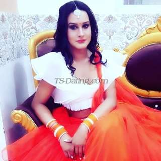 trans girl Bipss 8493523