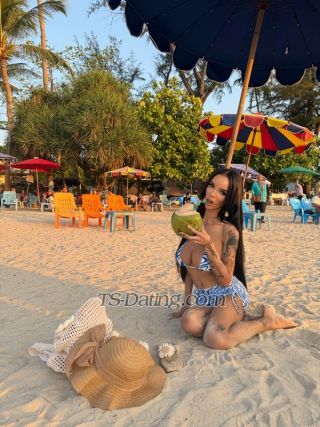 trans girl BombshellLara 4016577 trans girl BombshellLara 4016577