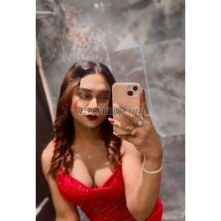 trans girl BongQueenShe 6160195 trans girl BongQueenShe 6160195