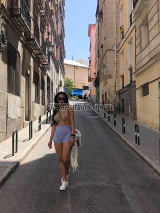 trans girl Bonits 1972093