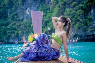 trans girl Botaniga 6939517