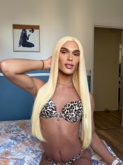 Brenda chaud Belgrade Transex Hello my loves!  brendasalope
I am the BEAUTIFUL, UNIQUE AND EXCLUSIVE WOMAN. Beautiful, very young and naughty, adorable, HOT, super beautiful, I'm new and only passing through the area.
I invite you to come meet me to relax!
With me, possible:

 
Very active passiv 21cm gross
Some services are extras, and others are included in the rates, don't hesitate to ask me beforehand.
100% real photo.
Hygiene and discretion.
Very kind, pleasant, friendly, with me, no surprises. I'm the ideal company for you!

I don't answer withheld numbers.
No private numbers.