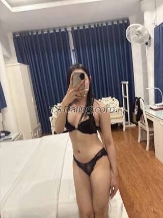 trans girl Brulee 6733402