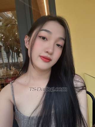 trans girl Brulee 8816173