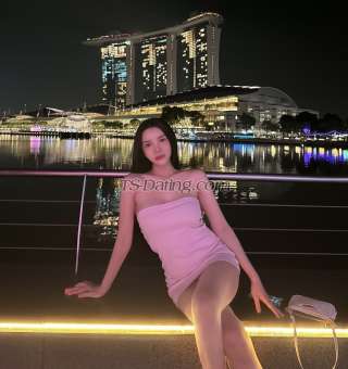 trans girl bellakim 1673158