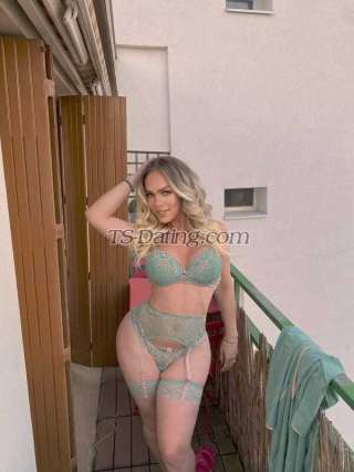trans girl blondea7 2188735