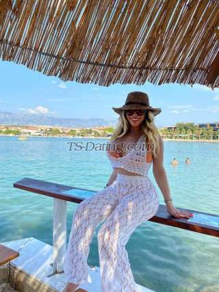 trans girl blondea7 5747907