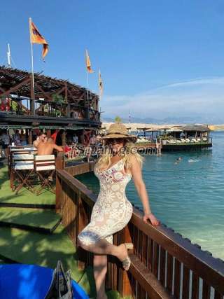 trans girl blondea7 5748382