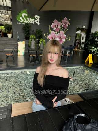trans girl bunni 0419629