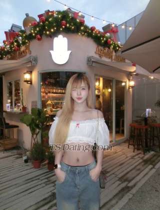 trans girl bunni 0419730