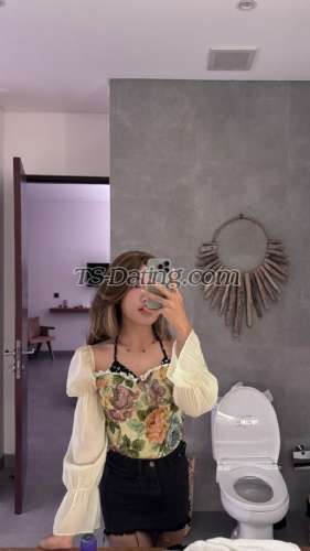 trans girl Caliestaamou 1141348