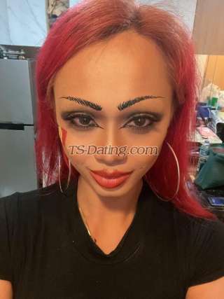 trans girl Carezy 9712746