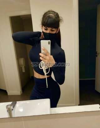 trans girl Carito 1913253