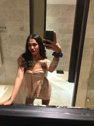 trans girl CarlaMae 8915868