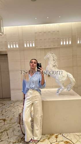 trans girl Mariaclara 8157304