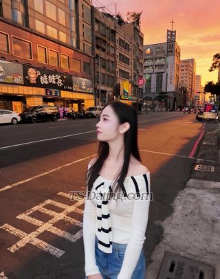 trans girl Carmenxx 8084167