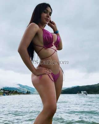 trans girl Carolinaaria 2927802