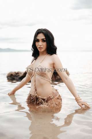 trans girl CarolineTiu 6054973