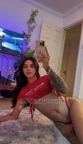 trans girl Carolinepaz 4742913