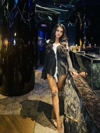 trans girl Carolline 2545988