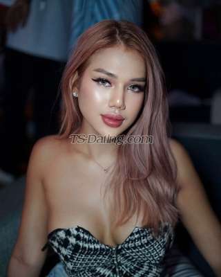 trans girl Carolline 4225900