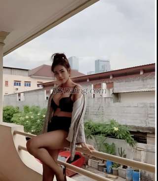 trans girl Carolline 9666386