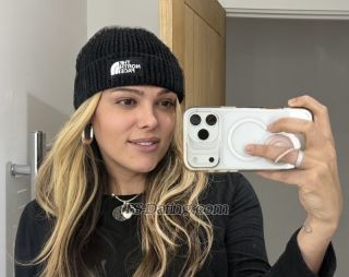 trans girl Carolvlasak1 8199226