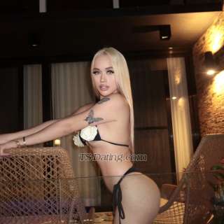 trans girl CarrieColby 0018868