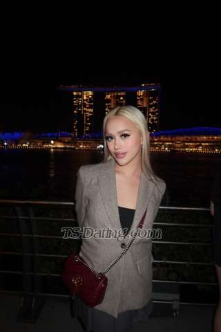 trans girl CarrieColby 0018913