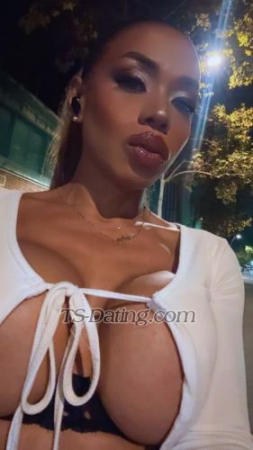 trans girl CartierXXL 0578767 trans girl CartierXXL 0578767