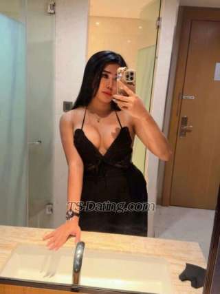 trans girl Cattriona 2392392